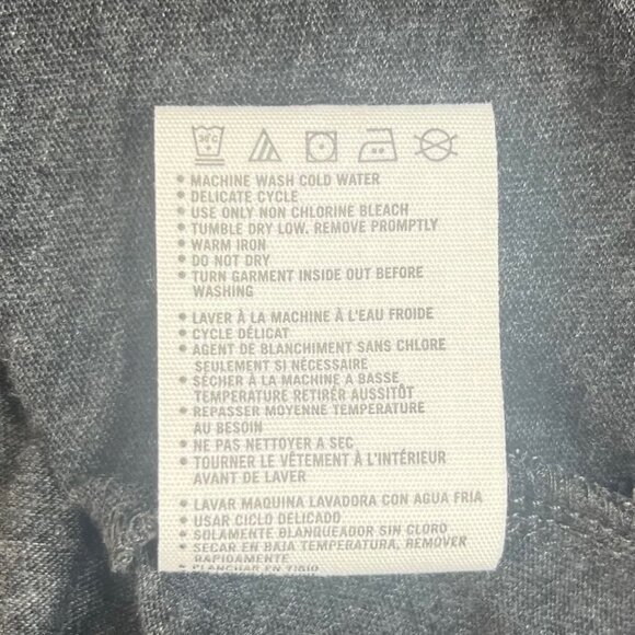 Pittsburgh Pirates TShirt Womens Small Gray MLB Fanwear New - Picture 8 of 9